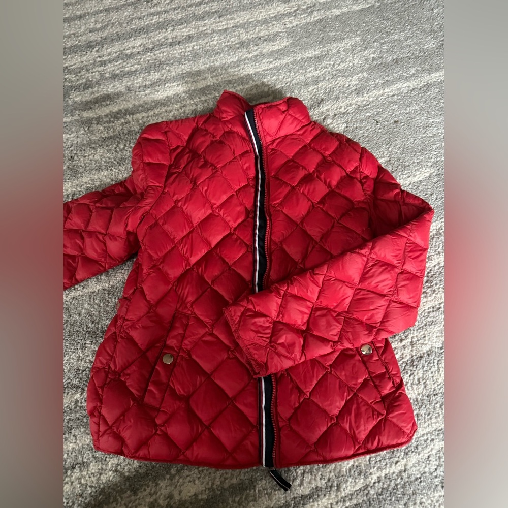 Women jacket new condition size L color red duck dawn 90%